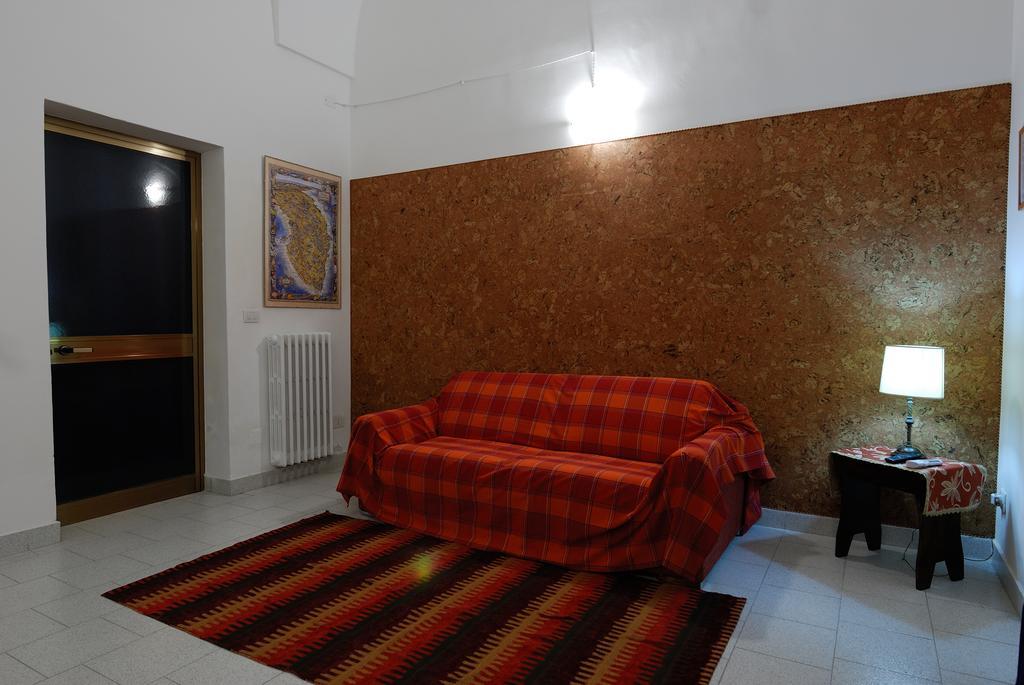 Appartamento B&B Ariosto Lecce Exterior photo