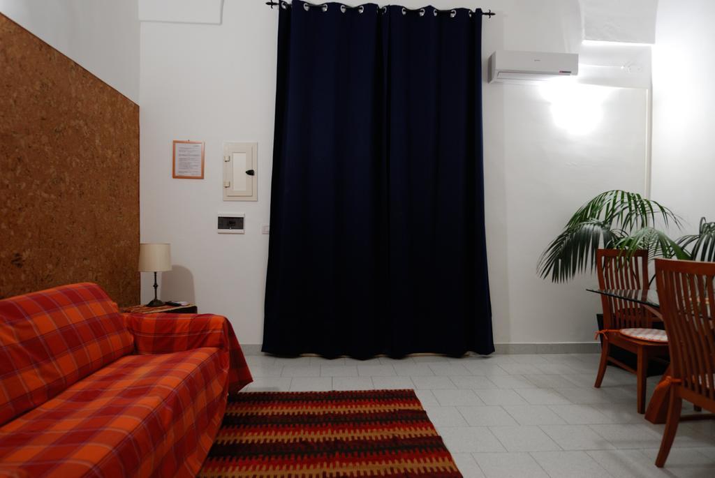 Appartamento B&B Ariosto Lecce Exterior photo