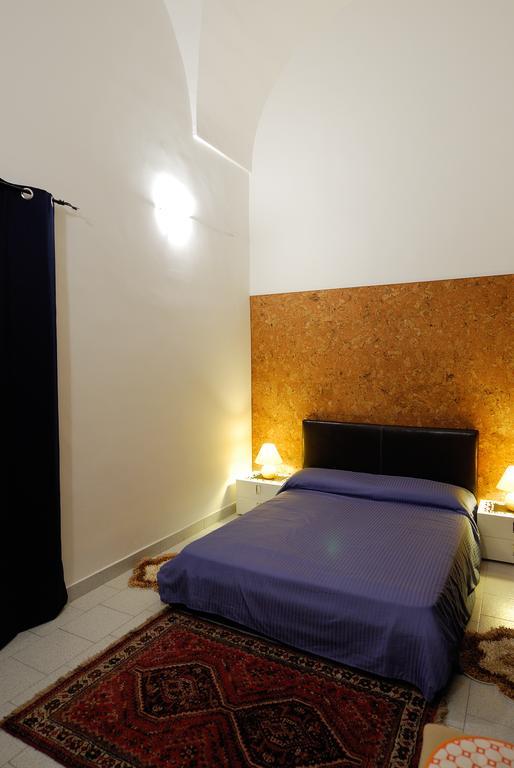 Appartamento B&B Ariosto Lecce Exterior photo