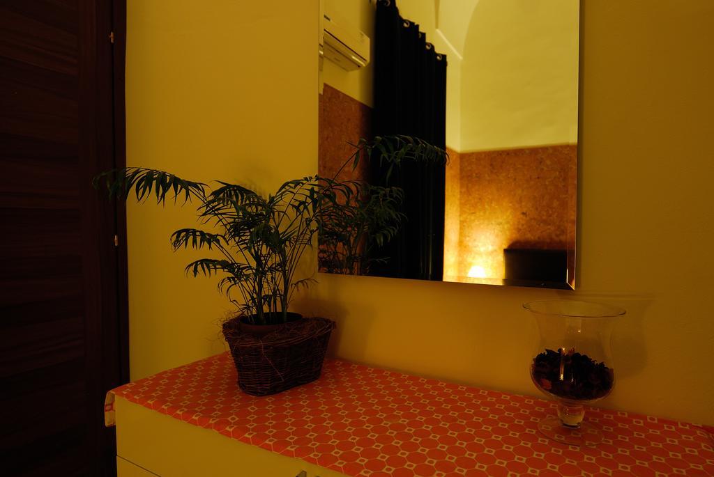 Appartamento B&B Ariosto Lecce Exterior photo